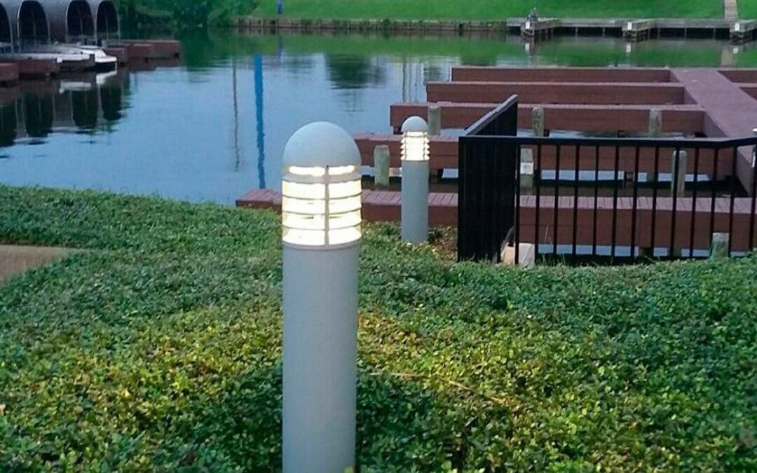 Marine Grade Bollard Lights: LED Light Fixtures