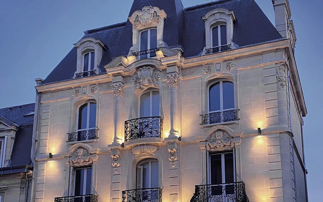 Building Facade Lighting